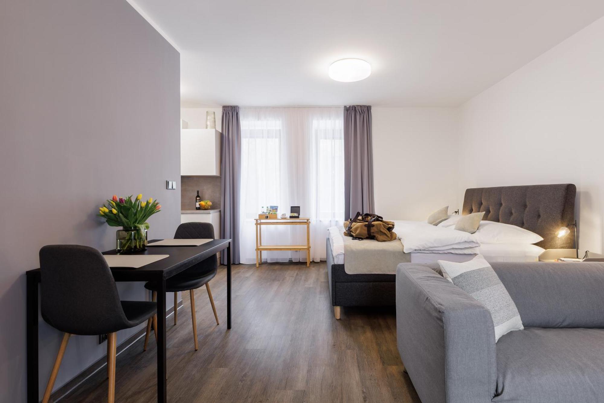 River Apartments Mladá Boleslav Buitenkant foto